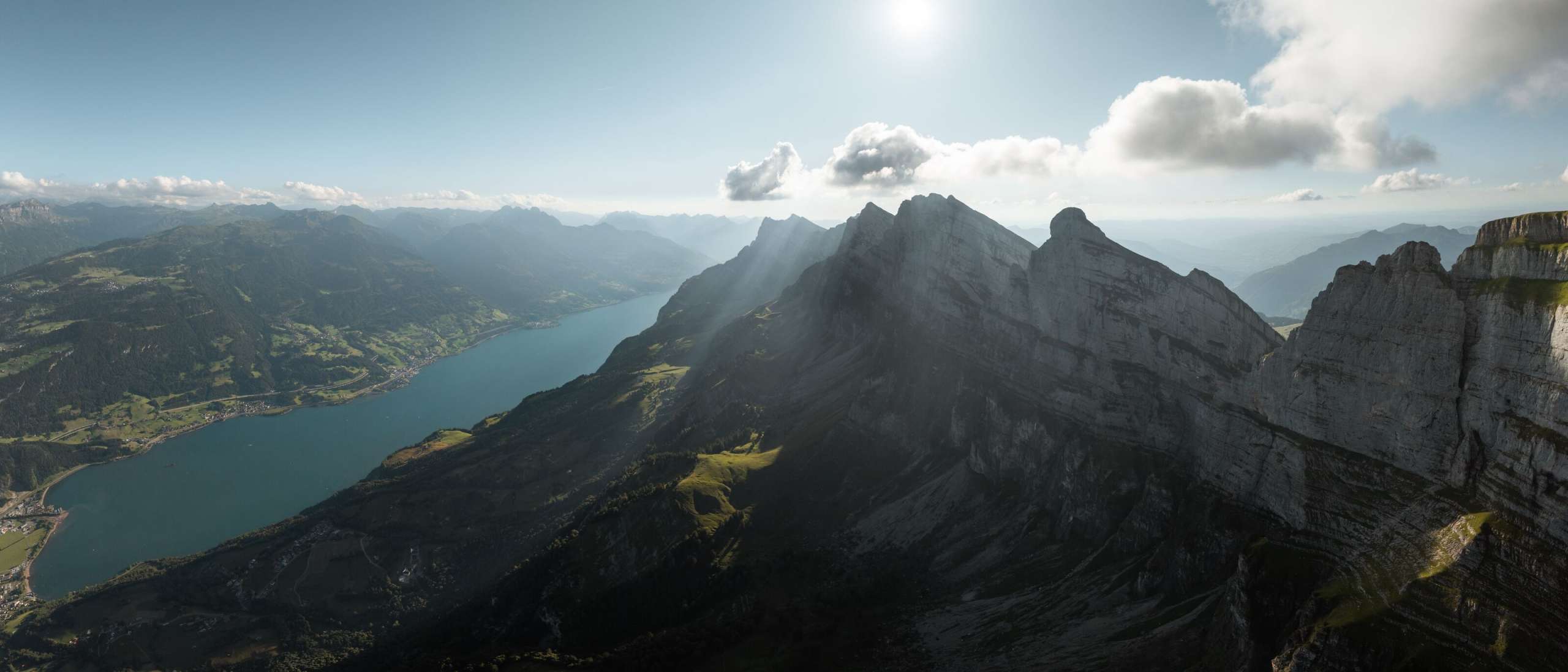 Berge, Churfirsten, Drohenbilder, Funken, Holzträgete, outdoor, Sommer, sonnig, tag, toggenburg, Walensee